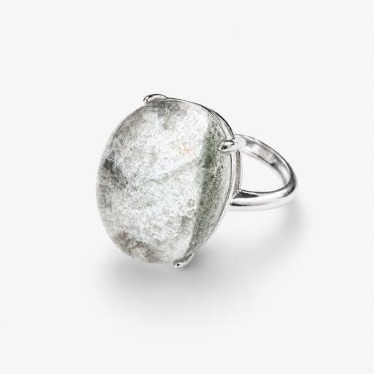 Anillo de cuarzo jardín blanco con musgo